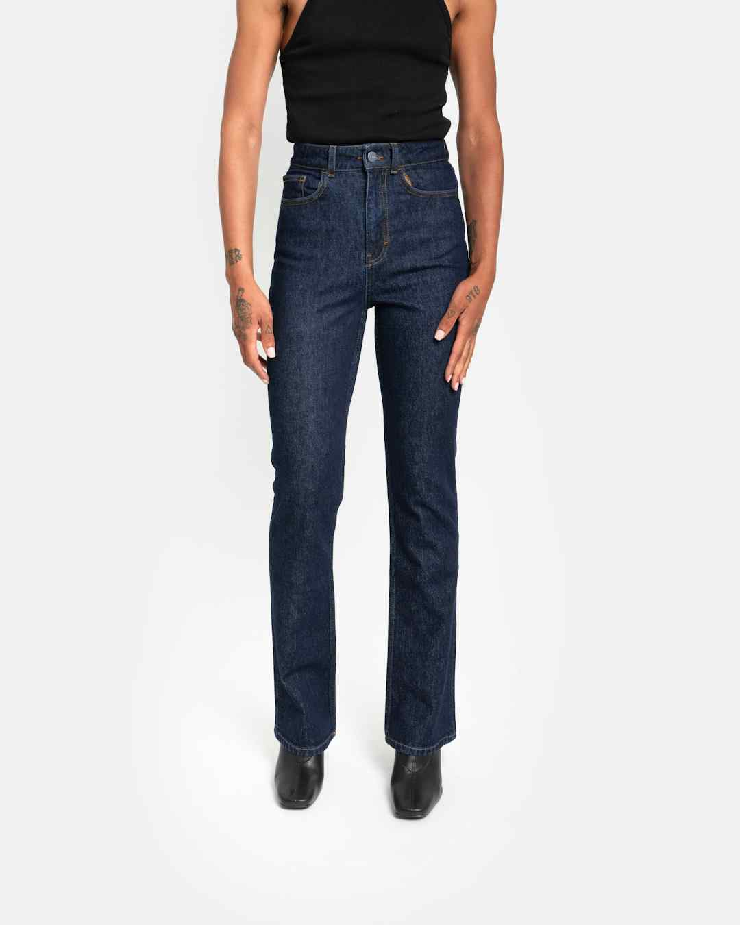 Bootcut jeans in indigo