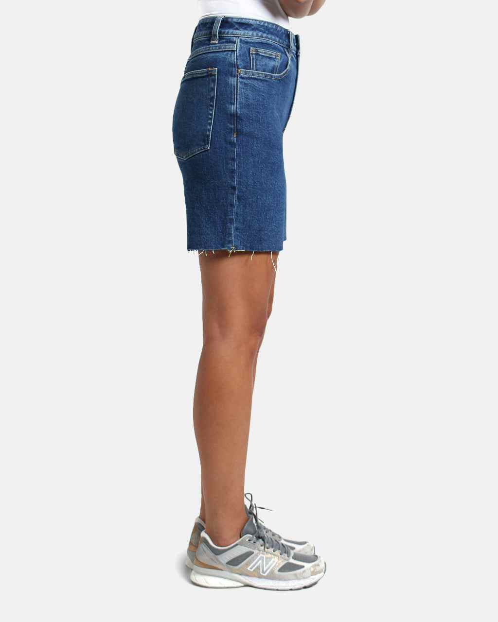 Easy shorts in unspun mid